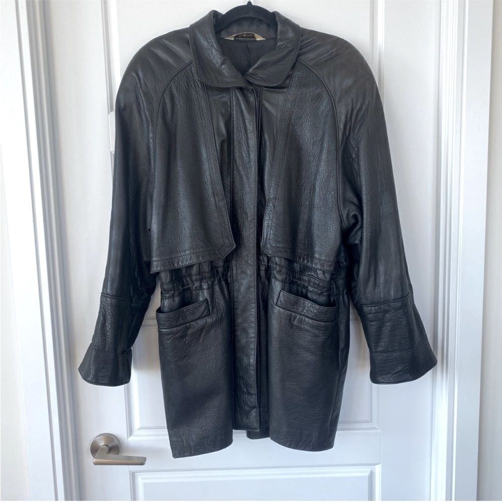SIBYLLE LYN || vintage leather jacket